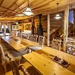 Rodinné Alpinka 3* Oscadnica