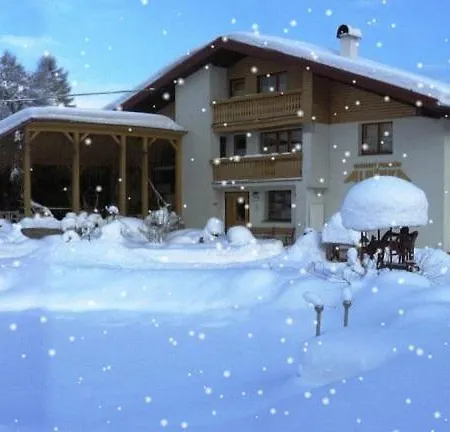 Rodinne Apartmany Alpinka 3*