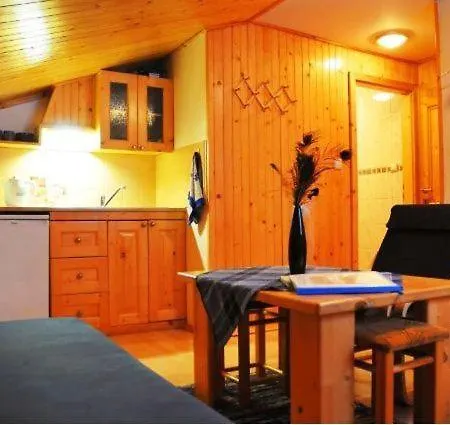 Rodinne Apartmany Alpinka Guest house Oscadnica