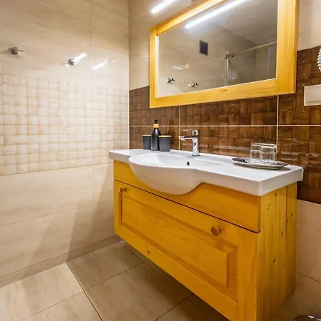 Rodinne Alpinka 3*