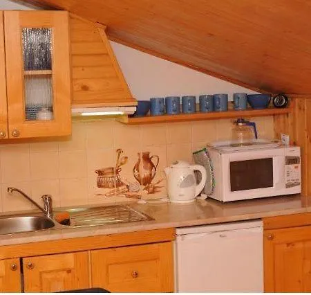 Guest house Rodinne Apartmany Alpinka