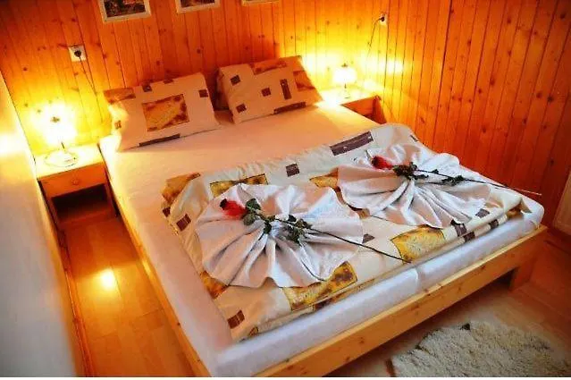 Rodinne Alpinka Гостевой дом Ошчадница